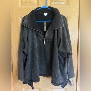 BKE oversized grey/black sweater. New with tags.